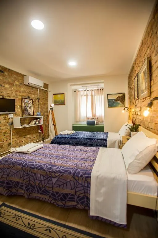 B&B Artistic Tirana Bed & Breakfast